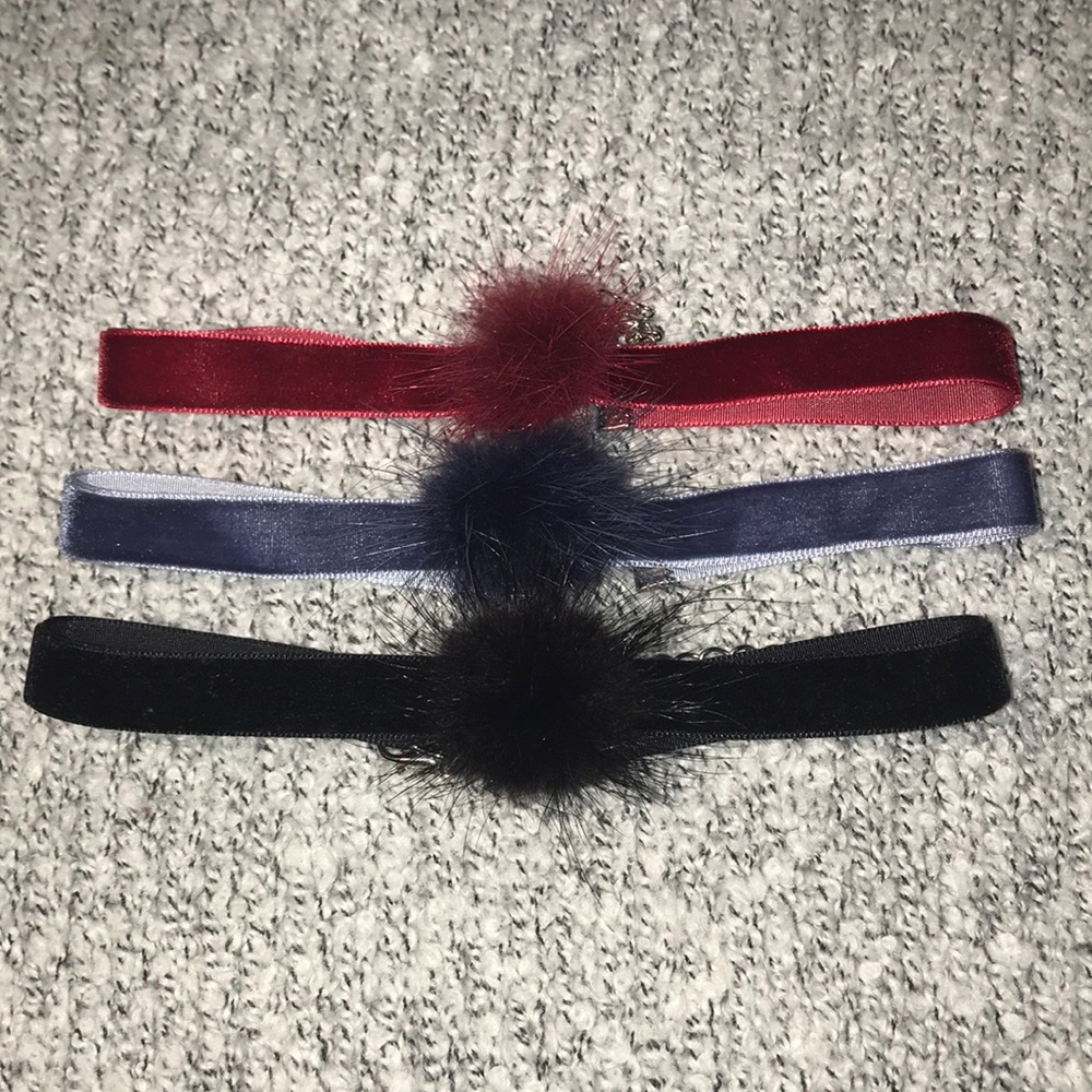 3 velvet puffy chokers